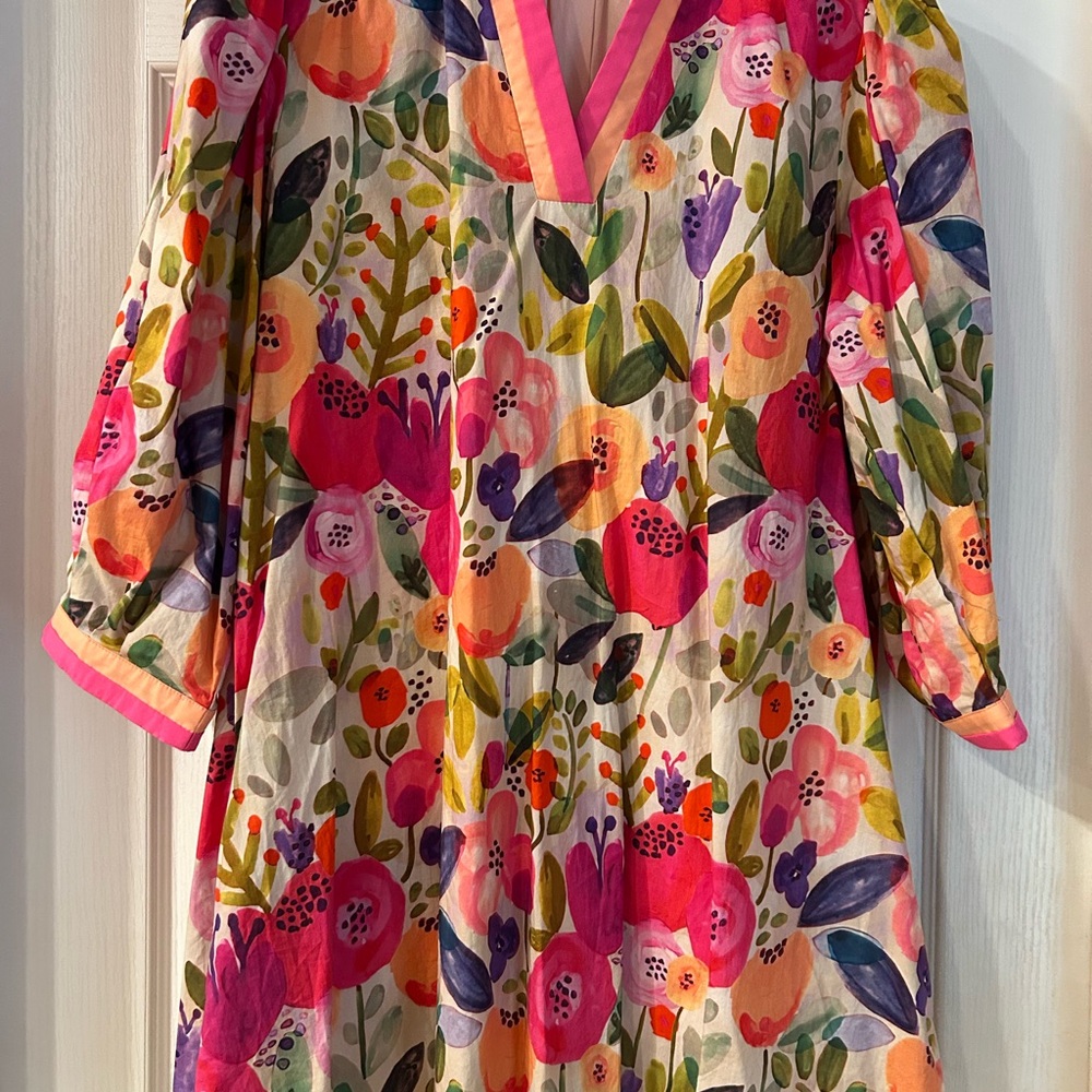 entro Pink and Peach Floral V-Neck Tunic